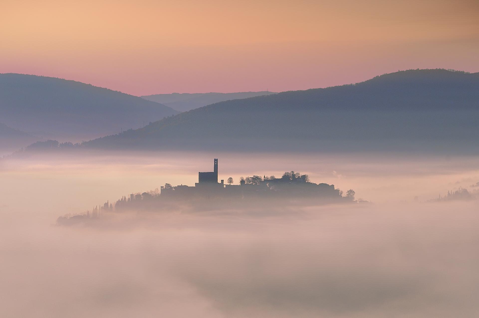 New York Photography Awards Winner - Castle in the Mist