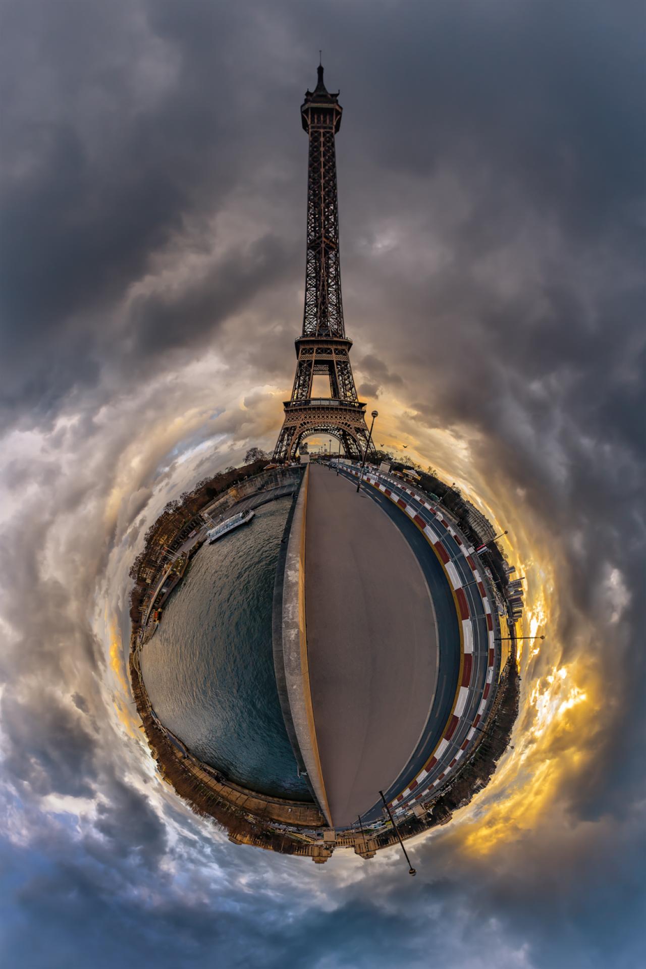 New York Photography Awards Winner - Tiny Planet-sur-Seine