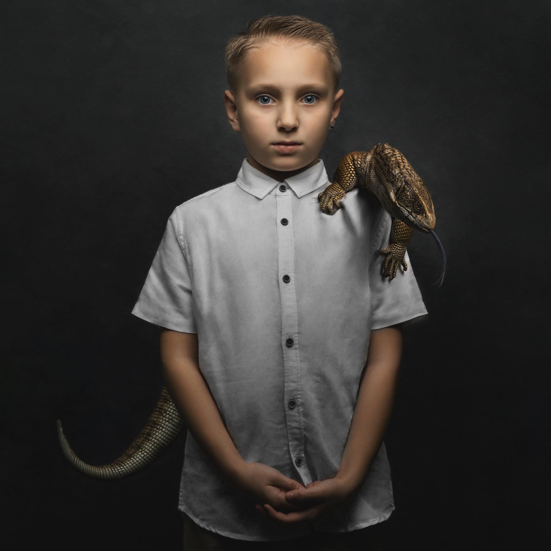 New York Photography Awards Winner - Dragon on my shoulder