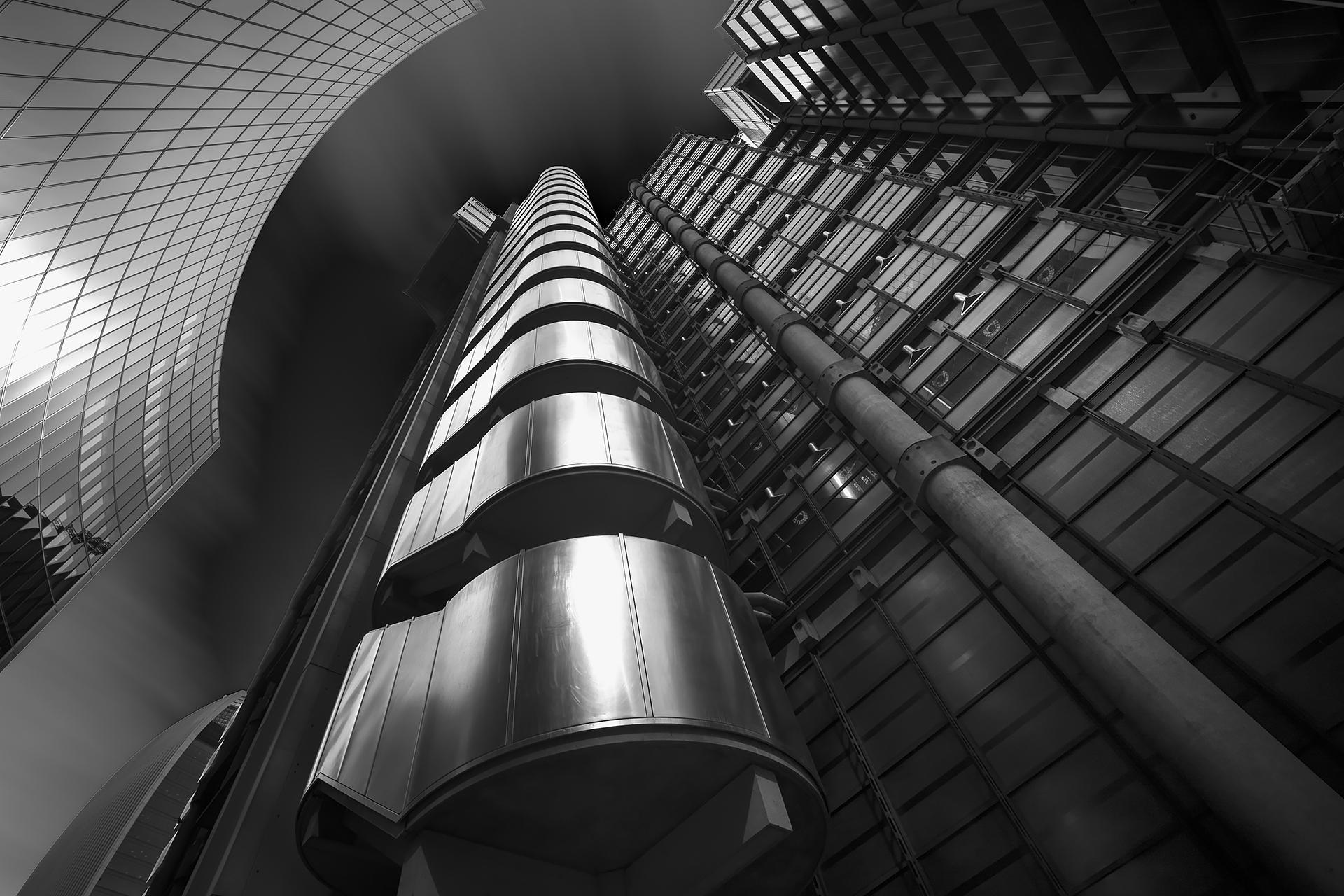 New York Photography Awards Winner -  Willis Building hugging Lloyd’s Building