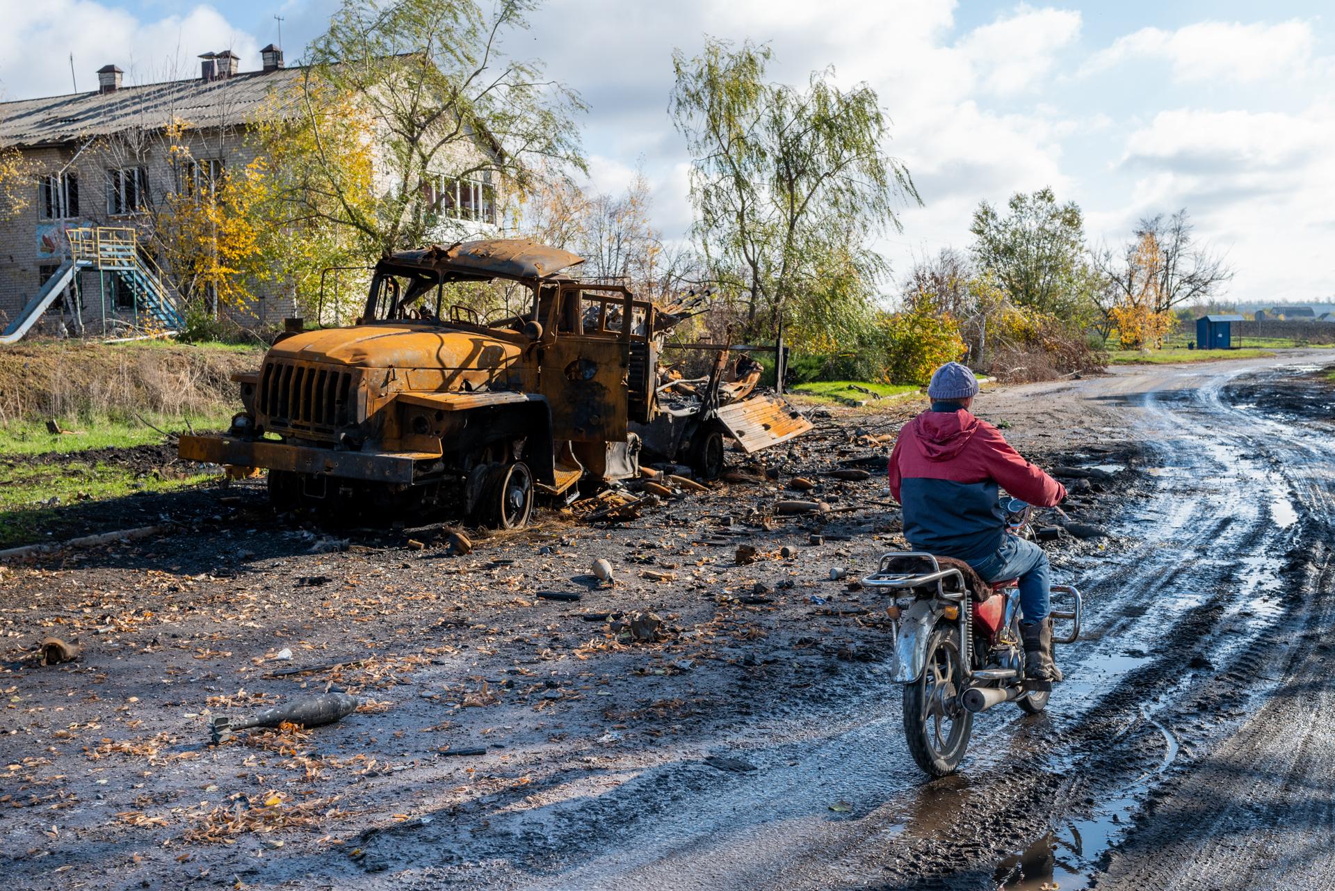 New York Photography Awards Winner - Snapshots of Valor: On the Front Lines of Ukraine's Struggle