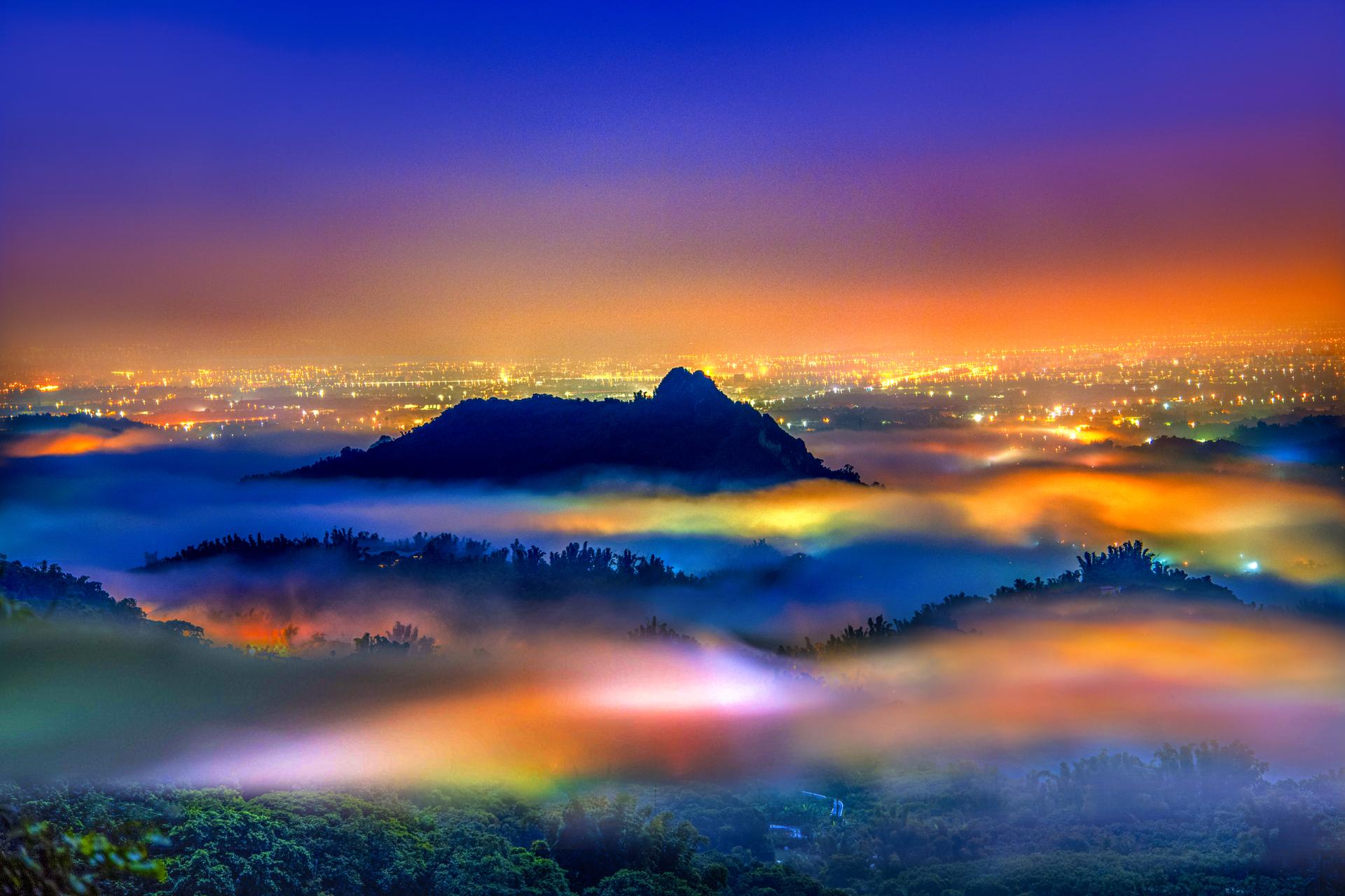 New York Photography Awards Winner - Colorful Glaze Wonderland