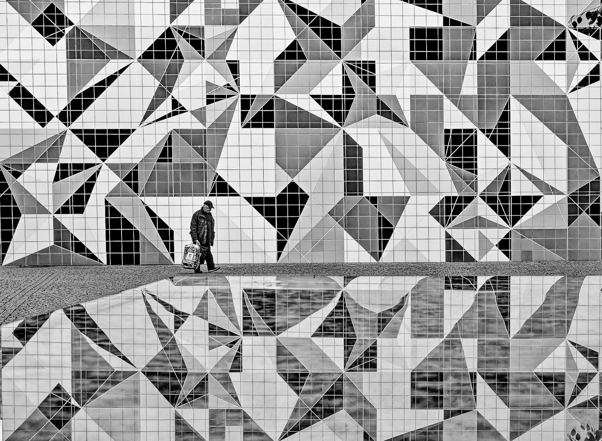 New York Photography Awards Winner - people trapped in geometric shapes