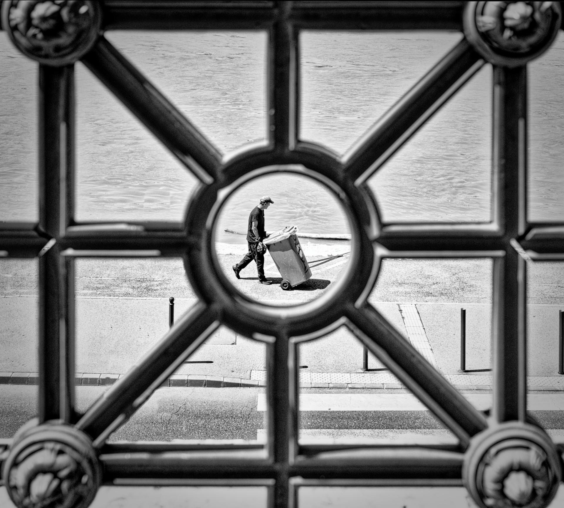 New York Photography Awards Winner - people trapped in geometric shapes