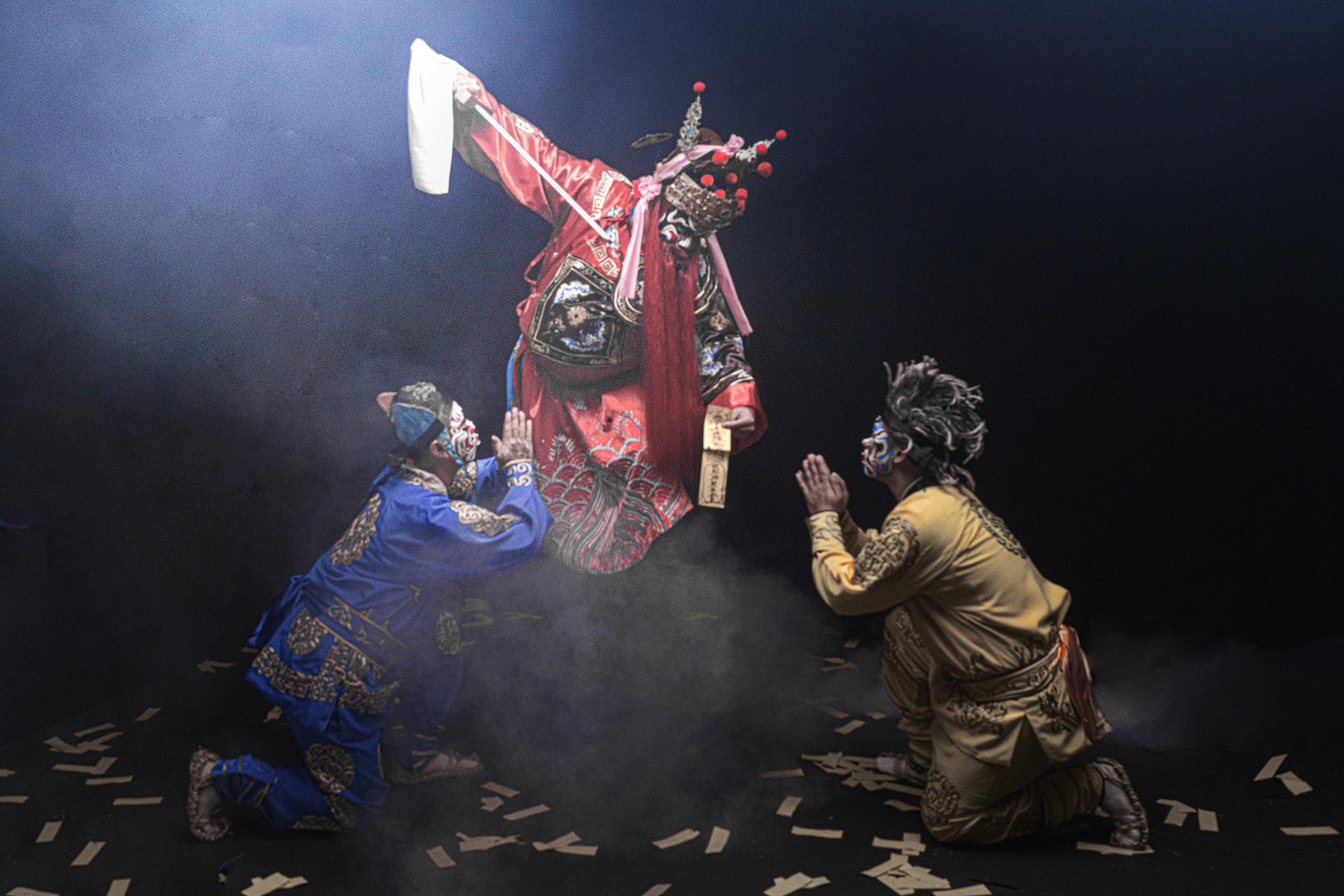 New York Photography Awards Winner - Zhong Kui × Shakespeare × Opera: A Photographic Book