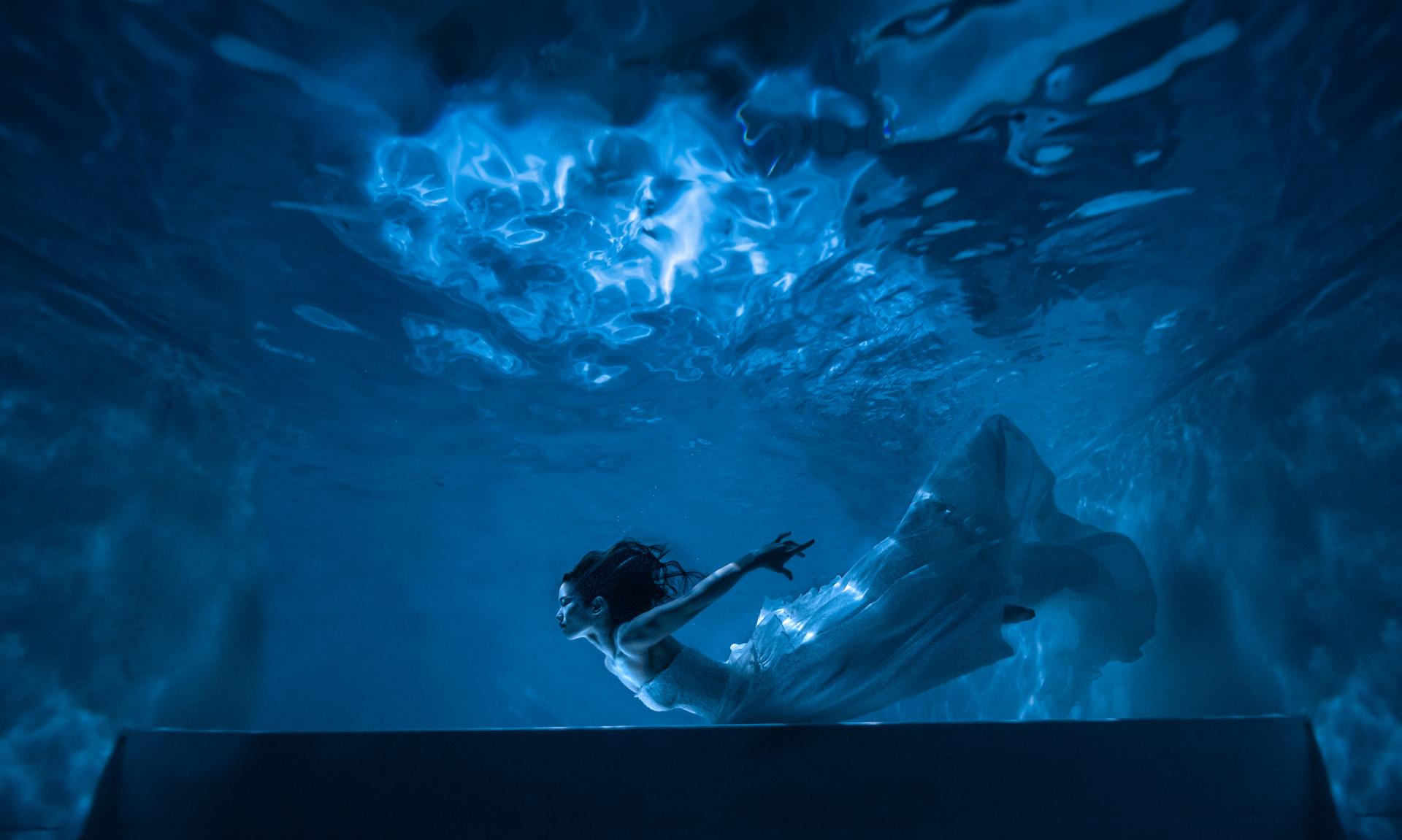New York Photography Awards Winner - WEDDING UNDERWATER