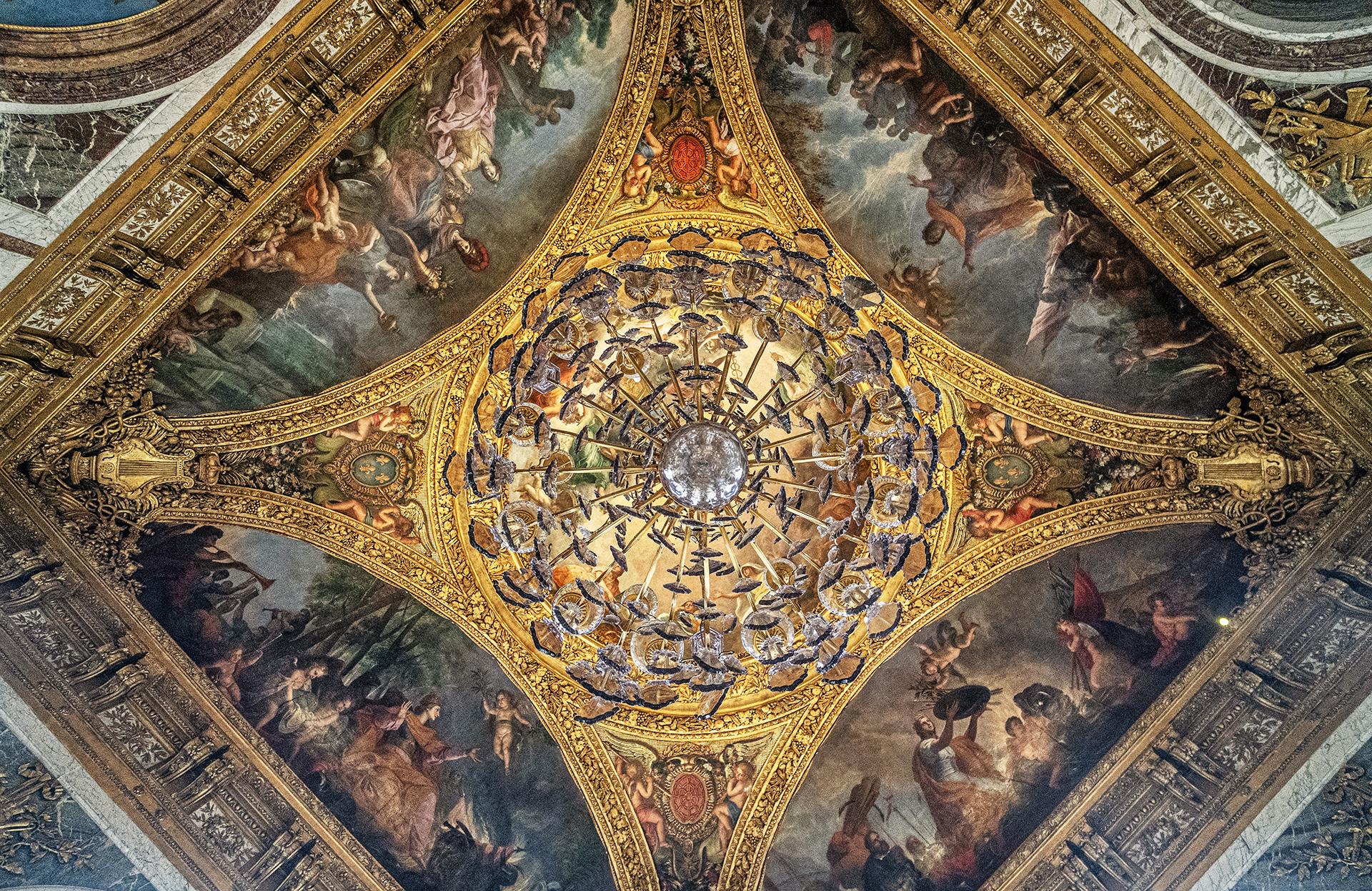 New York Photography Awards Winner - Chandelier from Below